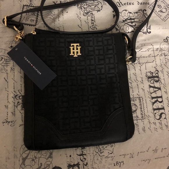 Tommy Hilfiger Handbags - Brand new Tommy sling bag Tommy Hilfiger Handbags - Brand new Tommy sling bag